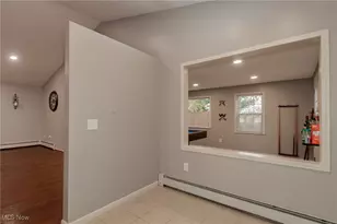 321 Parkway Blvd, Madison, OH 44057 - Photo 8