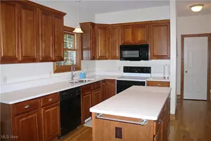 1837 Haines Rd, Madison, OH 44057 - Photo 8