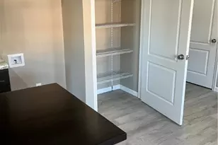 315 S Wallace St, Uhrichsville, OH 44683 - Photo 4