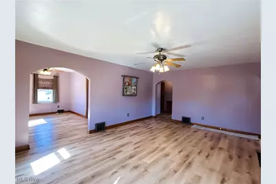 141 Cleveland Road, Weirton, WV 26062 - Photo 4