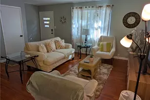 1494 Hilton Dr, Akron, OH 44313 - Photo 2