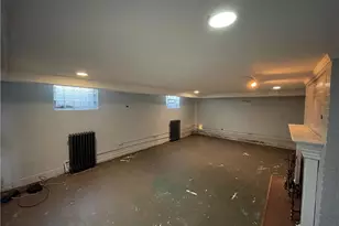 1867 Coronado Ave, Youngstown, OH 44504 - Photo 12