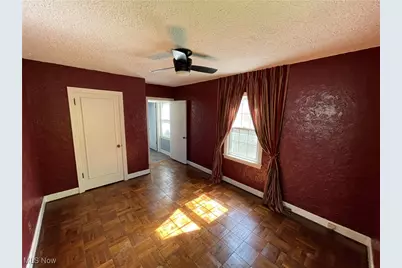 1867 Coronado Avenue, Youngstown, OH 44504 - Photo 8