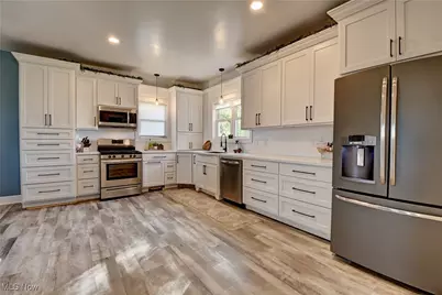 4585 Kemary Avenue SW, Navarre, OH 44662 - Photo 2