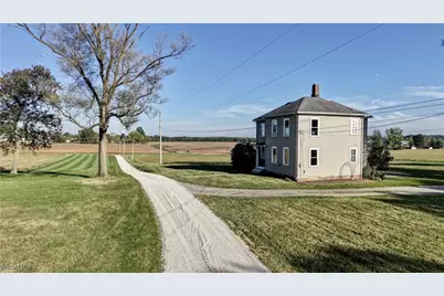 4585 Kemary Avenue SW, Navarre, OH 44662 - Photo 10