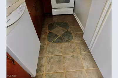 1246 W Maple Street #4A, North Canton, OH 44720 - Photo 12