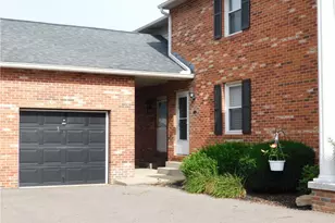 1246 W Maple St, North Canton, OH 44720 - Photo 2