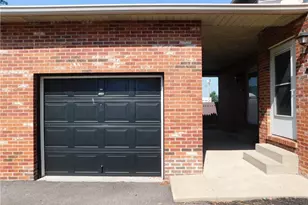 1246 W Maple St, North Canton, OH 44720 - Photo 26