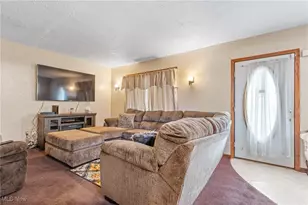 1821 Wallace Ave NE, Canton, OH 44705 - Photo 6