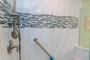 5277 Spruce Pointe Ln, Brunswick, OH 44212 - Photo 16