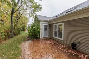 5277 Spruce Pointe Ln, Brunswick, OH 44212 - Photo 34