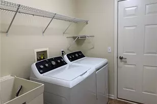 5277 Spruce Pointe Ln, Brunswick, OH 44212 - Photo 32