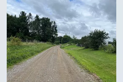 2818 Township Road 29, Killbuck, OH 44637 - Photo 2