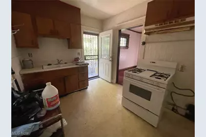 677 Eddy Road, Loveland, OH 44108 - Photo 10