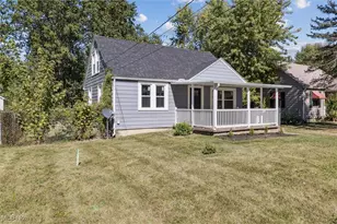 317 E 44th St, Lorain, OH 44052 - Photo 2