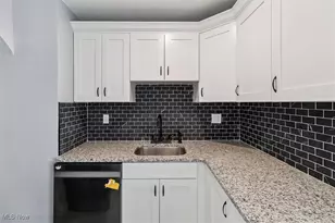 317 E 44th St, Lorain, OH 44052 - Photo 10