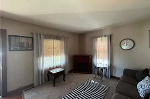 112 Parshall Ave, St Clairsville, OH 43950 - Photo 4