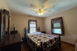 112 Parshall Ave, St Clairsville, OH 43950 - Photo 10