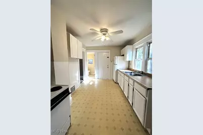 773 Montana Avenue, Akron, OH 44314 - Photo 6