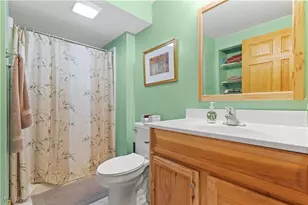 2011 E Swan Lake Cir, Kent, OH 44240 - Photo 30