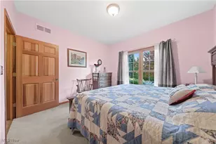 2011 E Swan Lake Cir, Kent, OH 44240 - Photo 28