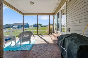 963 St Brendan Dr, Canal Fulton, OH 44614 - Photo 6