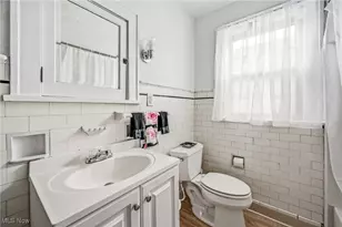 15 S Portland Ave, Youngstown, OH 44509 - Photo 16