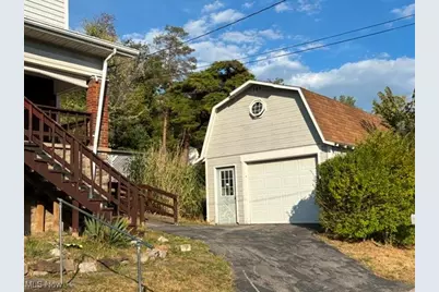 106 S Highland Avenue, Moundsville, WV 26041 - Photo 2