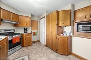 7305 Darrow Rd, Huron, OH 44839 - Photo 12