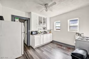 1225 E 71st St, Loveland, OH 44103 - Photo 4