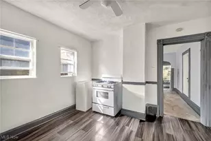 1225 E 71st St, Loveland, OH 44103 - Photo 6