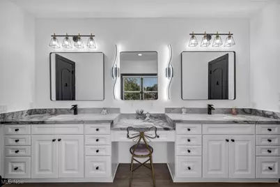 10640 Bayshire Trail, Kirtland, OH 44094 - Photo 26