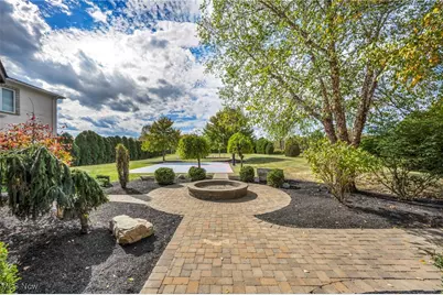 10640 Bayshire Trail, Kirtland, OH 44094 - Photo 44