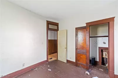 911 W 9th Street, Lorain, OH 44052 - Photo 8