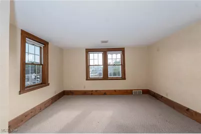 816 E Turkeyfoot Lake Road, Akron, OH 44319 - Photo 22