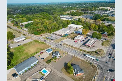 816 E Turkeyfoot Lake Road, Akron, OH 44319 - Photo 4