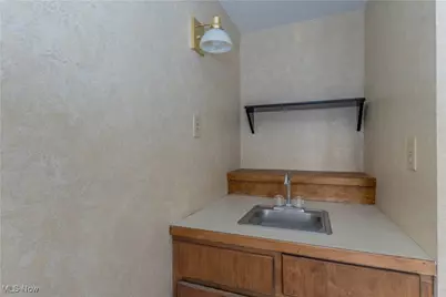 816 E Turkeyfoot Lake Road, Akron, OH 44319 - Photo 24