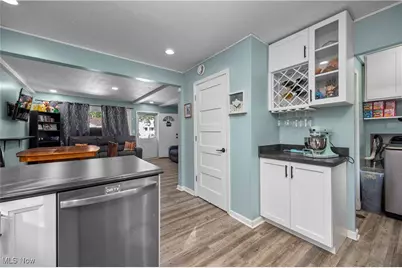 4272 Brockley Avenue, Sheffield Lake, OH 44054 - Photo 10