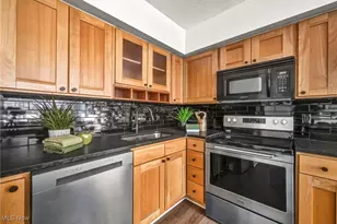 2222 Detroit Ave, Loveland, OH 44113 - Photo 12