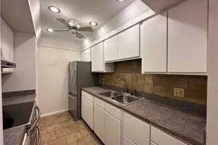 42 Gloucester Ct, Akron, OH 44313 - Photo 2