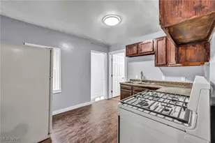 1311 W Erie, Lorain, OH 44052 - Photo 10