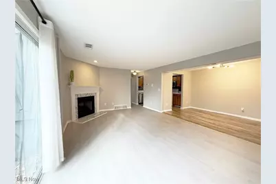 6231 Hidden Creek Drive #235, Lorain, OH 44053 - Photo 6