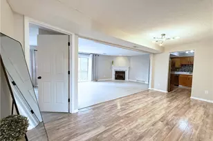 6231 Hidden Creek Dr, Lorain, OH 44053 - Photo 2