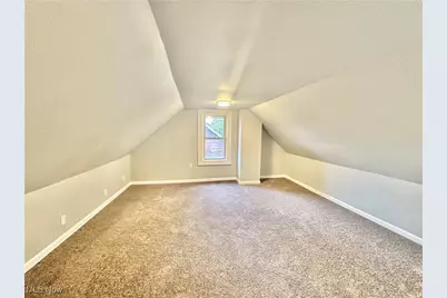 878 E 130th Street, Loveland, OH 44108 - Photo 8