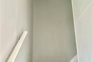 878 E 130th St, Loveland, OH 44108 - Photo 4