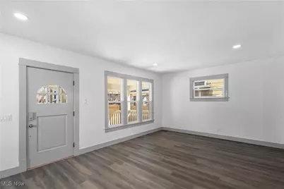 338 Woodlawn Avenue, Cambridge, OH 43725 - Photo 10