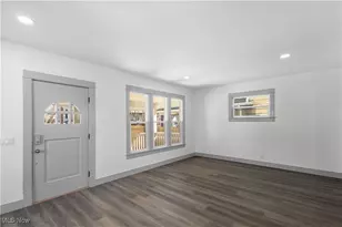 338 Woodlawn Ave, Cambridge, OH 43725 - Photo 10