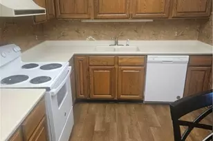 4543 Saint James Circle NW, Canton, OH 44708 - Photo 8