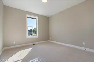 525 Gentlebrook Blvd SW, Hartville, OH 44632 - Photo 32