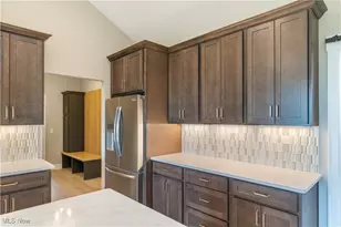 525 Gentlebrook Blvd SW, Hartville, OH 44632 - Photo 22